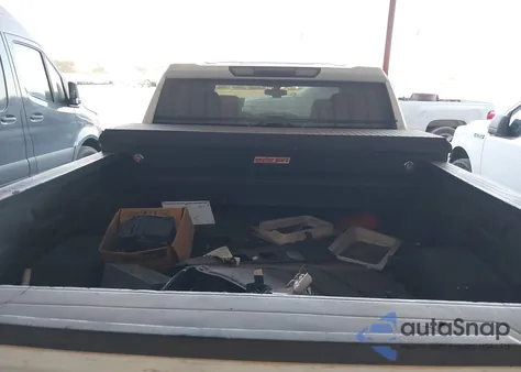 2019 Chevrolet Silverado 1500 Work Truck z USA, uszkodzony, nr VIN 1GCPWAEF9KZ171019